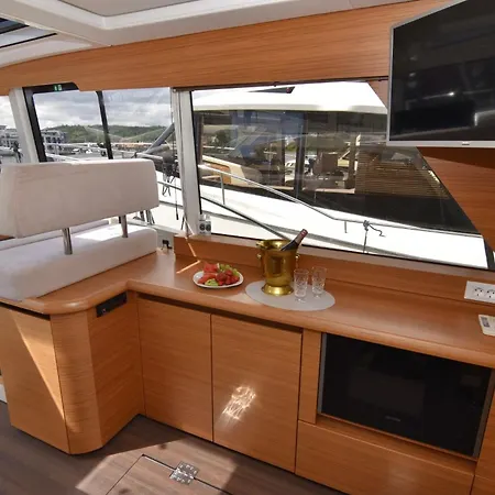 Porsgrunn Centrum Boat Hotel Rom bilde
