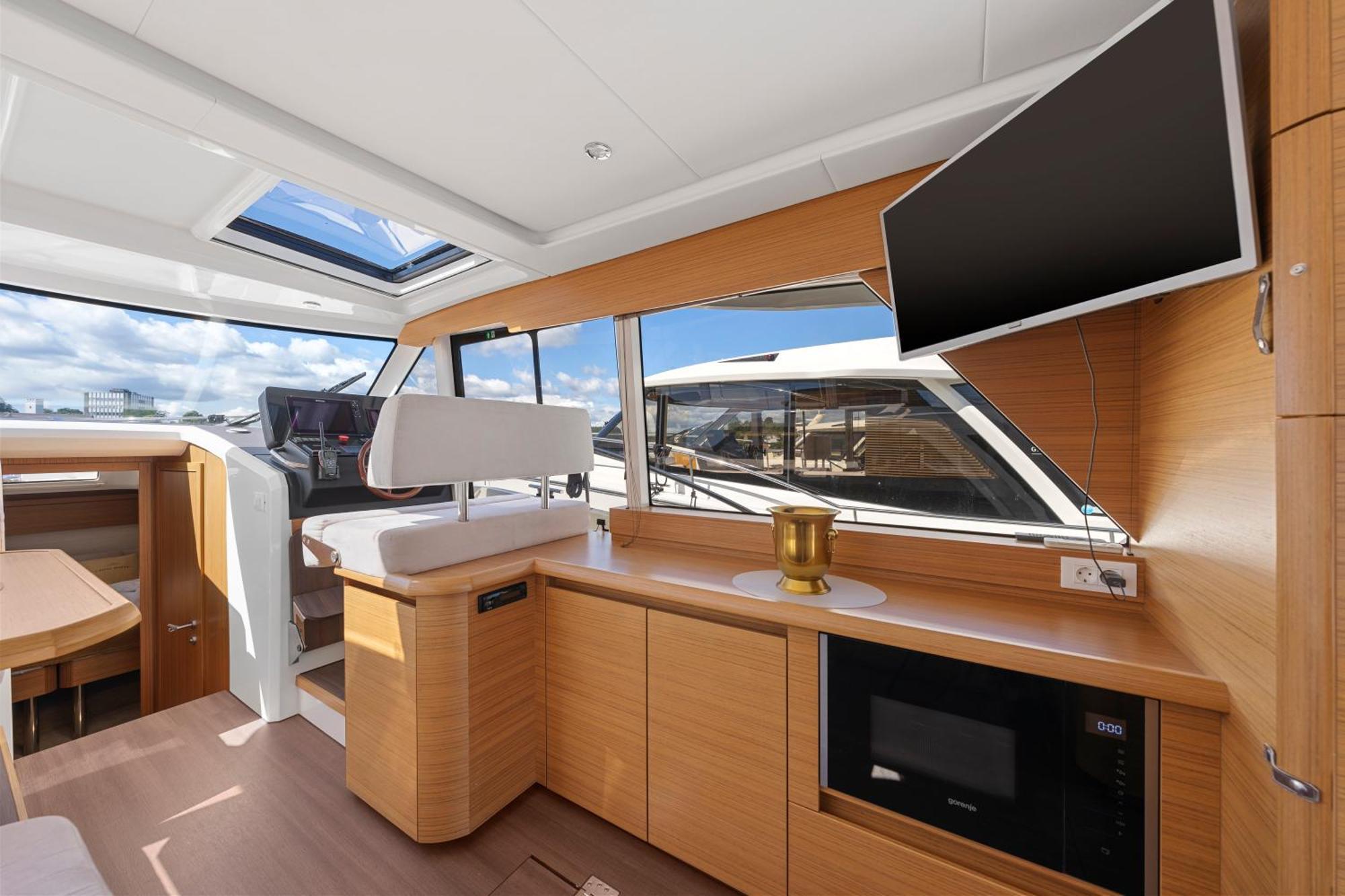 Botel Centrum Boat